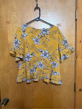 Paraphrase Mustard Yellow Floral Ruffle Sleeve Top